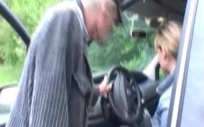 BB video: Der großvater, der wie ein igel fickt # 6 - auf Deutsch gesprochen