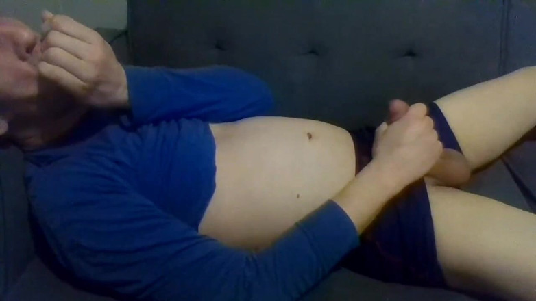 LilTaste: ช่วยตัวเองในบ็อกเซอร์ (ไม่มีเสียง)