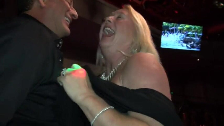 Dirty Dating Live: Junge schlampen, milfs und Milfs - oh je! Teil1