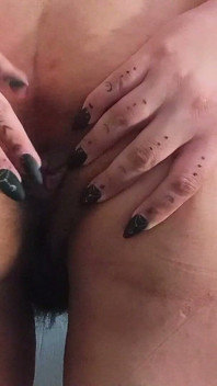 Witchy Hands: Spreading and Bouncing Ass