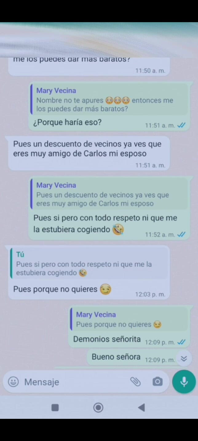 Mexicasero: Doamna Mary se excită și îmi trimite fotografii cu ciorapii ei