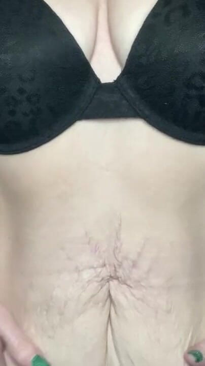Happy Sunday! (Erotically Ellie)