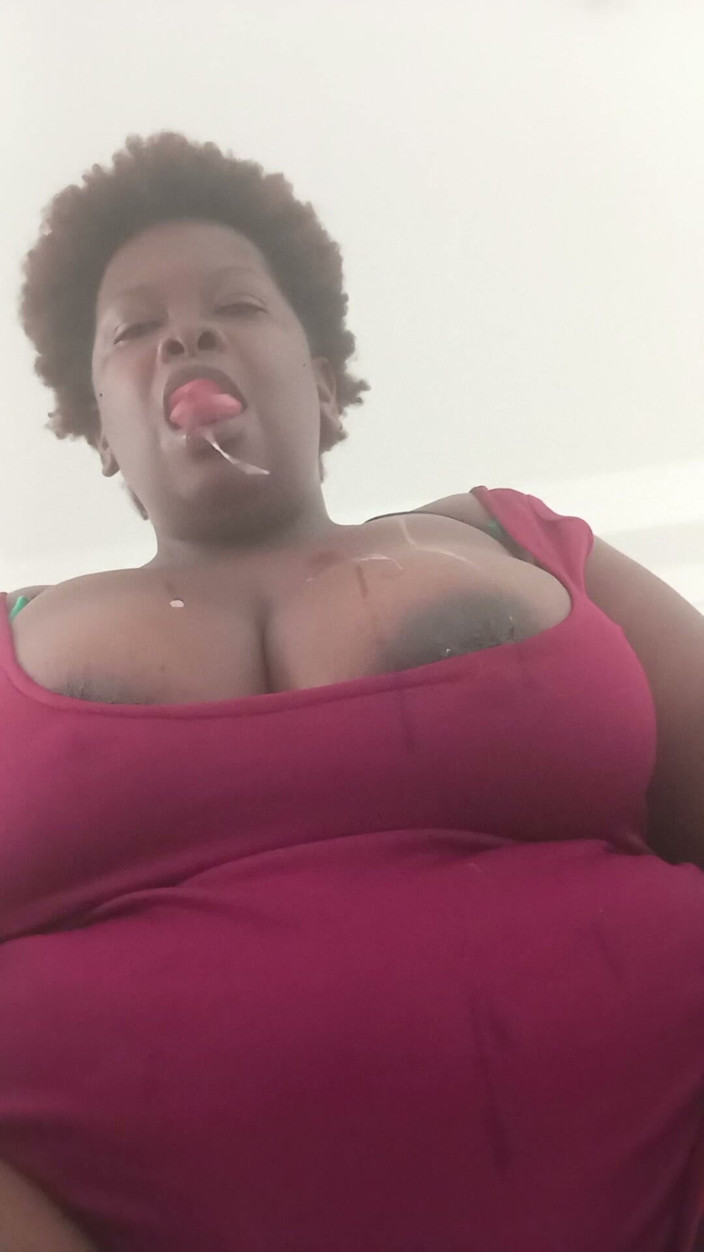 Adult-vids: मुझे कितना बड़ा सींग पसंद है