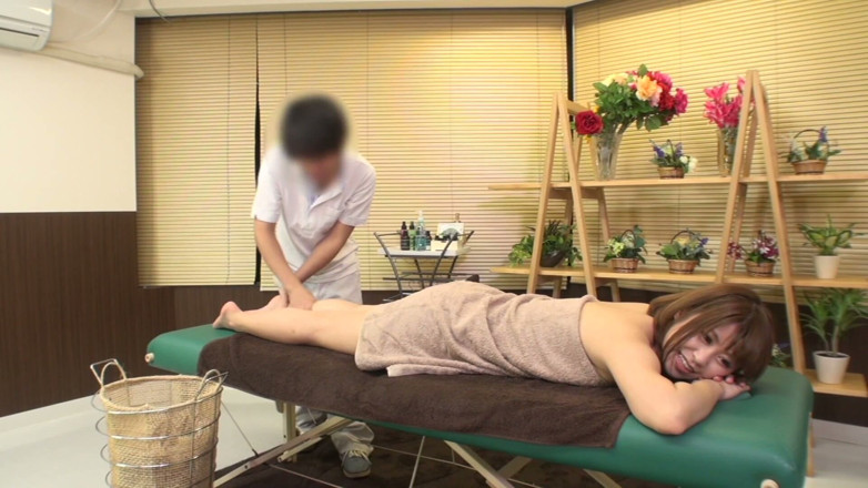 Office K: Massage-room Creampie so Deep Nothing Leaks Out - Wakana Minami