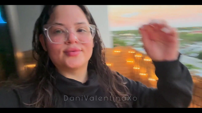 Dani Valentina: gud morning taitij