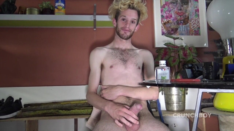 When straights boys fuck their gay friends: Gay from Paris is fucked raw by the straight Vlad...