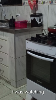 La criada tenía su culo usado mientras lavaba los platos.