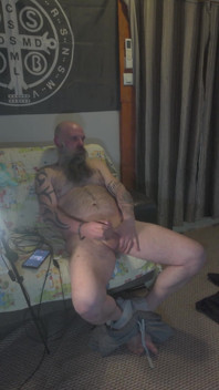 I Watch Porn and I Cum