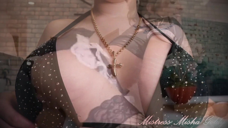 Goddess Misha Goldy: Нюхальщики каждый день! Порно терапия!