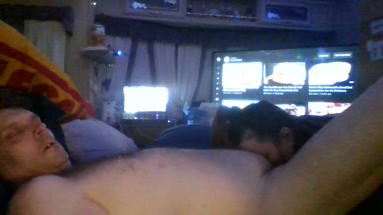 BI_BHC_COUPLE: Kouření k našemu prvnímu výročí