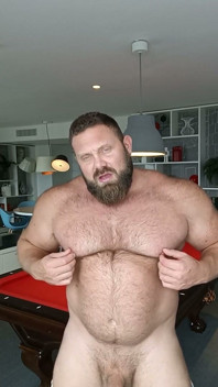 Jack Stacked - papai musculoso dominante lutando com singlet strip e dirty talk