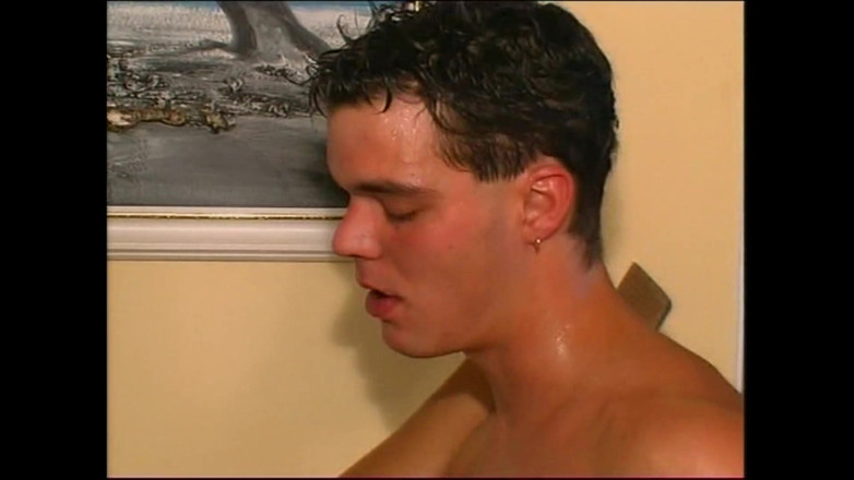 My porn family: 拥有巨大奶子的复古胖熟女被一个大鸡巴年轻人性交和内射