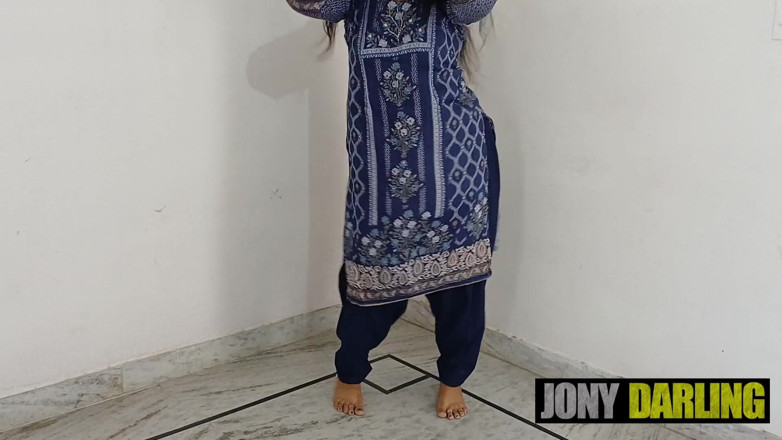 Jony Darling: Mujra telanjang gasti India di lagu Punjabi