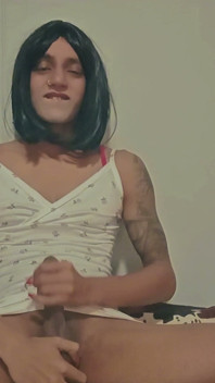 Sweet Trans GF Sizes You Down for Locktober