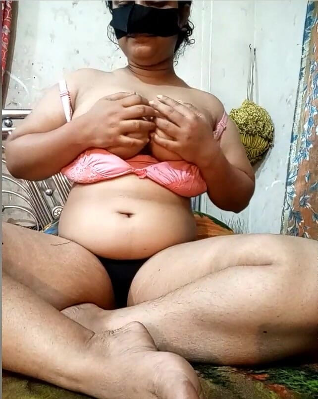 BD_Noble_Time: Detik kenangan dari "bhabhi desi"
