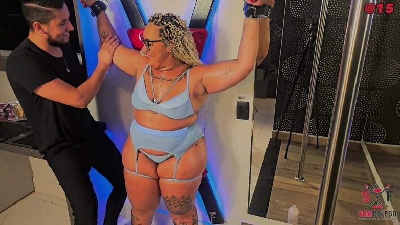 Cadu Sem Folego: Dizinha dostávala masáž a byla přivázaná, aby mohla stříkat