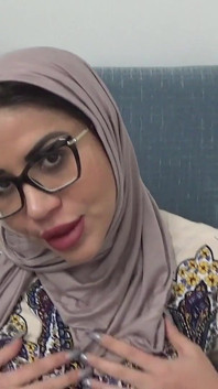 Sex med stor röv arabisk styvmamma med spermasprut på hennes sexiga röv