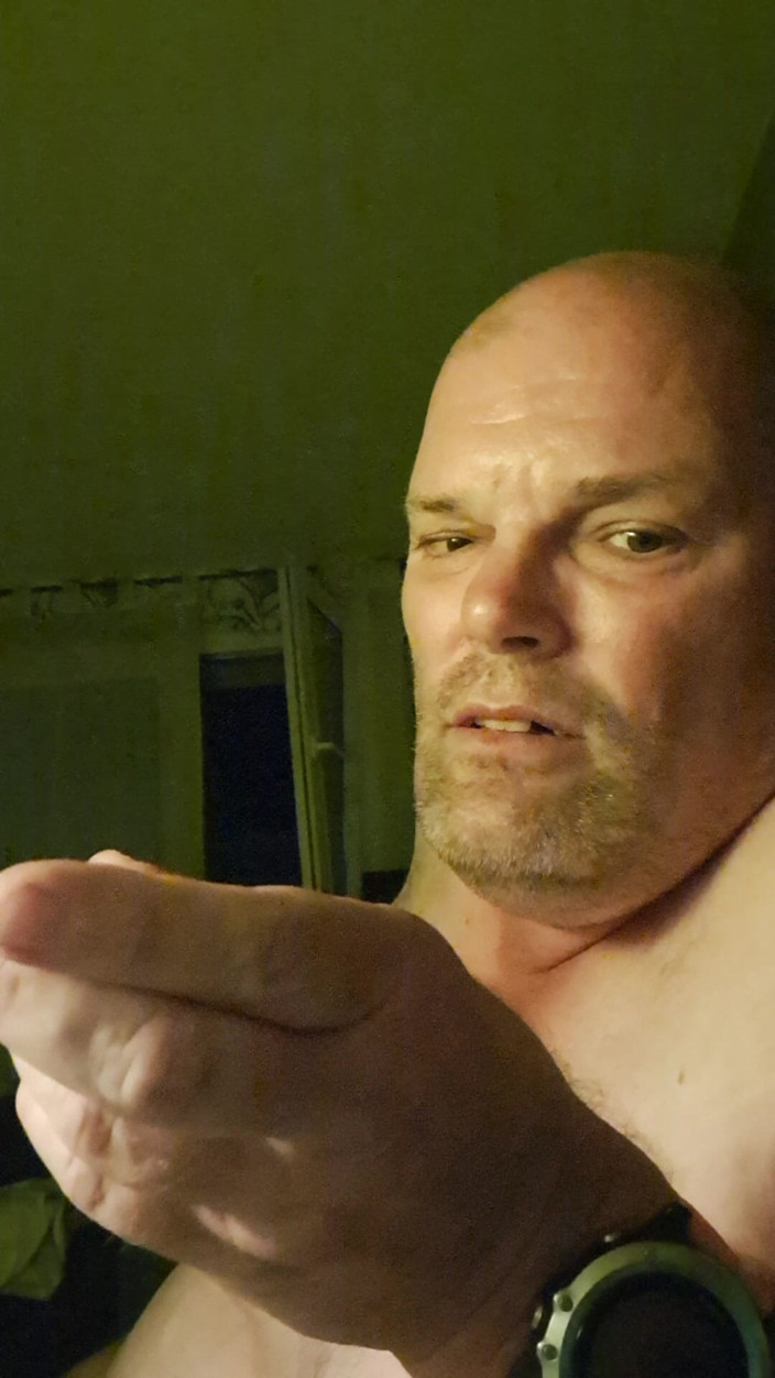 Fickspecht: The Right Tool for the Slut's Asshole