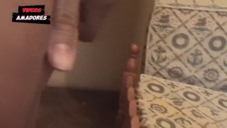 Amateurs videos: 내 마누라를 따먹기 위해 젊은 남자를 불렀어