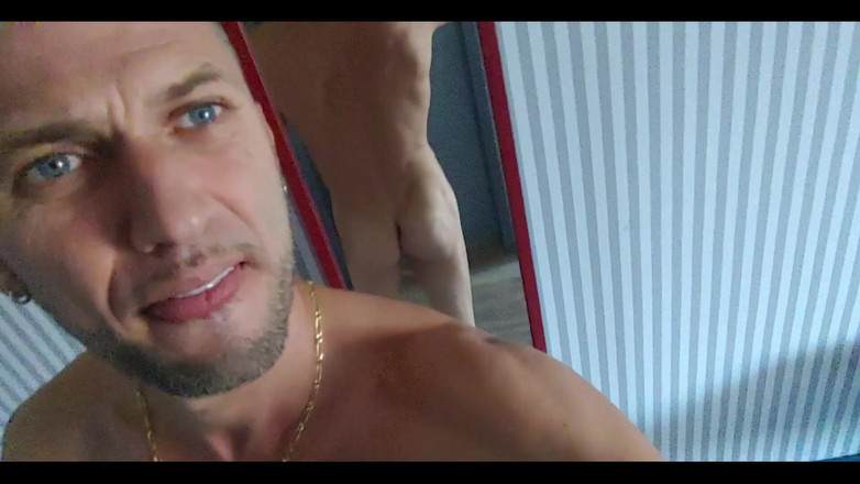Boy jerking off: Masa mandi