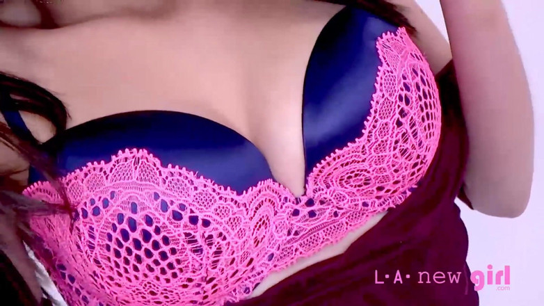 L.A. New Girl: Audisi casting Carolina Sweets - salah satu adegan bokep pertamanya