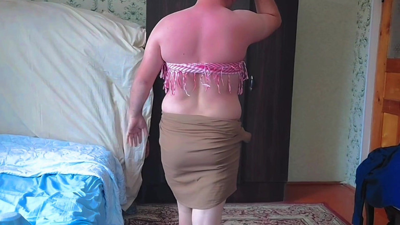 Kitty_Cross: Sissy v listech, Femboy v ulicích