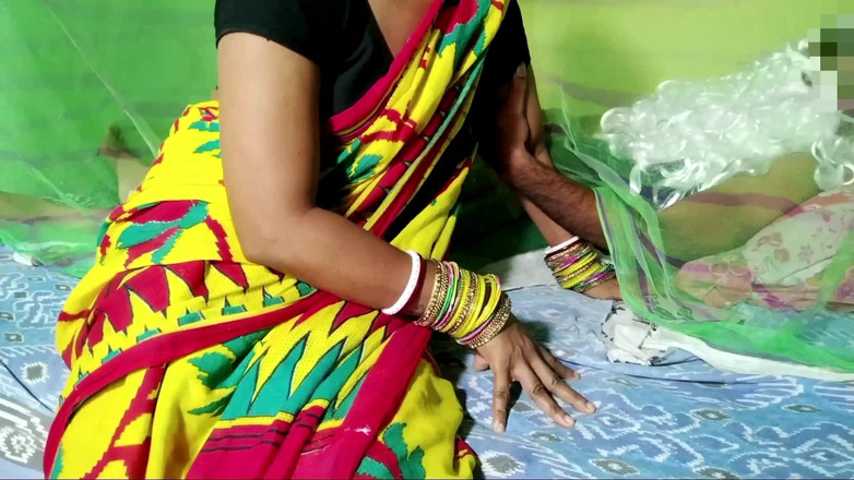 FireeCouple: 義理の娘はマッサージ中にハードファックを受けました義父はペニスを見せました