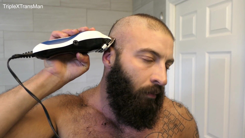 TripleXTransMan: Šukání mých vlasů