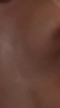 Teenies on fire szene-1 sexy brünette teen madison parker liebt es, mit reifen schwänzen zu ficken