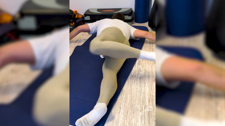 Alex Butt: Trainieren Und Kommen in Engen Leggins