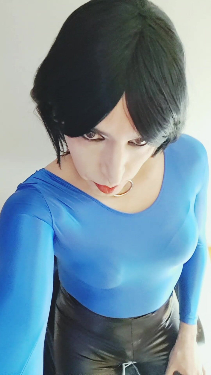 Tammy sissy slave: Tammysissy trong một khách sạn