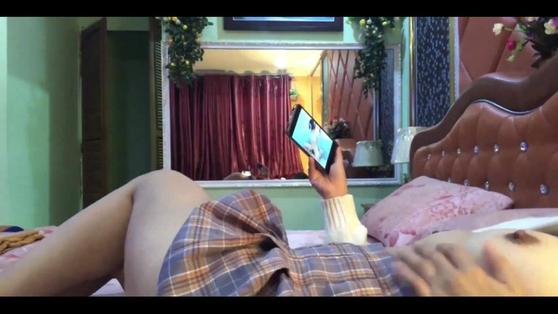 Anonymous Vlogger: Awek Asia panas, awek miang, berkongkek keras dengan teman lelaki