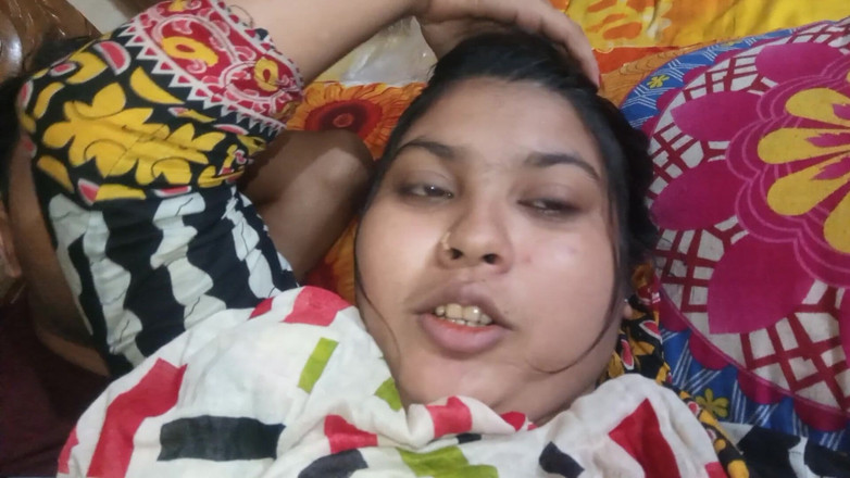Desi Video BD: Дези бхабхи развлекается со своим мужем 2025