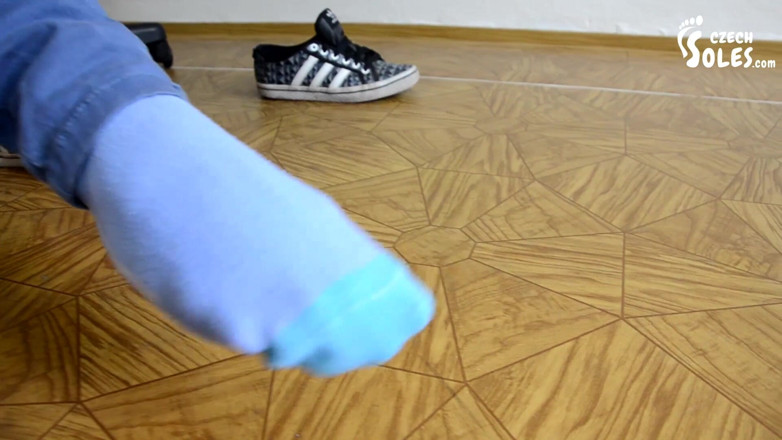 Czech Soles - foot fetish content: Venerarea șosetelor Reginei CU VEDERE LA PERSOANA 1