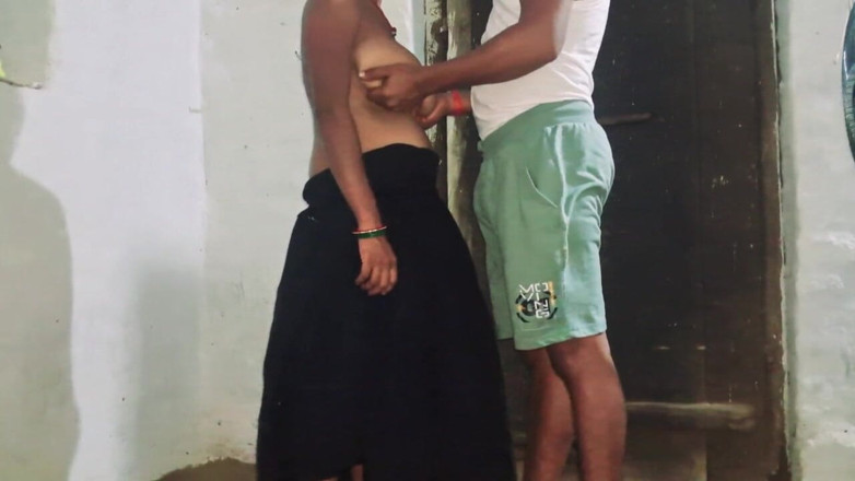 Trilokinath: Nevlastní otec v hardcore akčním filmu ošukaný nevlastní dcerou