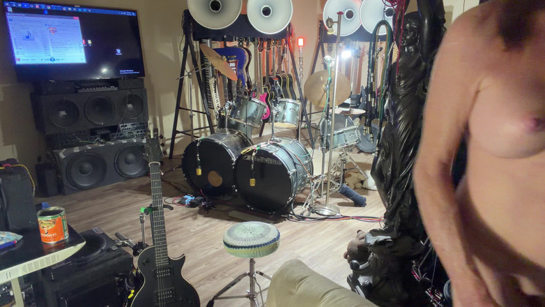 Lizzy Yum: Lizzy yum vr enero 2025 post op travesti masturbándose consolador dilatado...