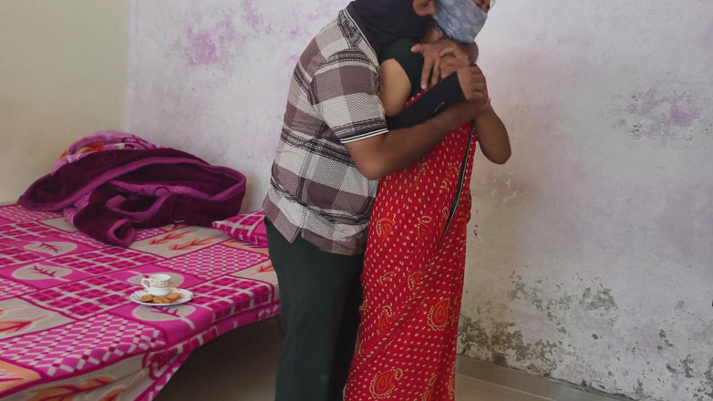 BadMash_Bhabhi: L'arrapante servo indiana desi viene scopata