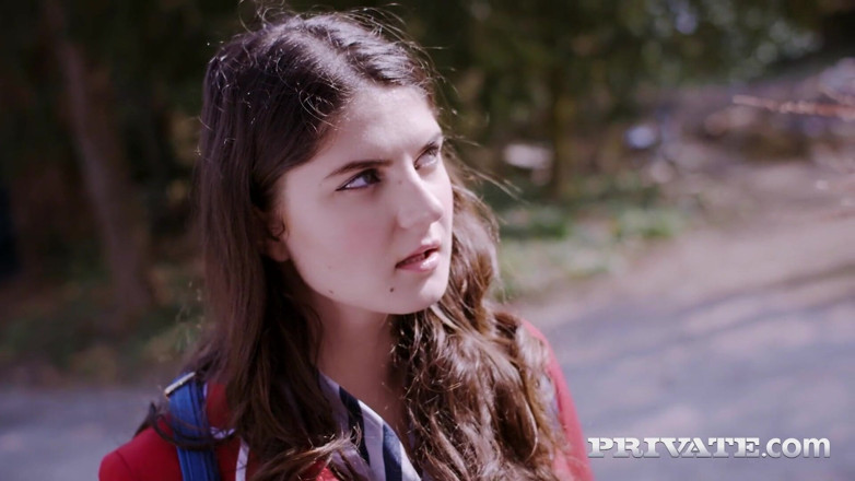 Private.com: Francesca Di Caprio w mundurze college'u podejmuje akcję analną