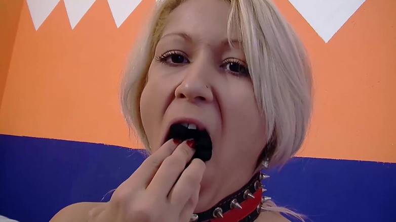 Toy Sluts: Blonde hottie dreams of fucking