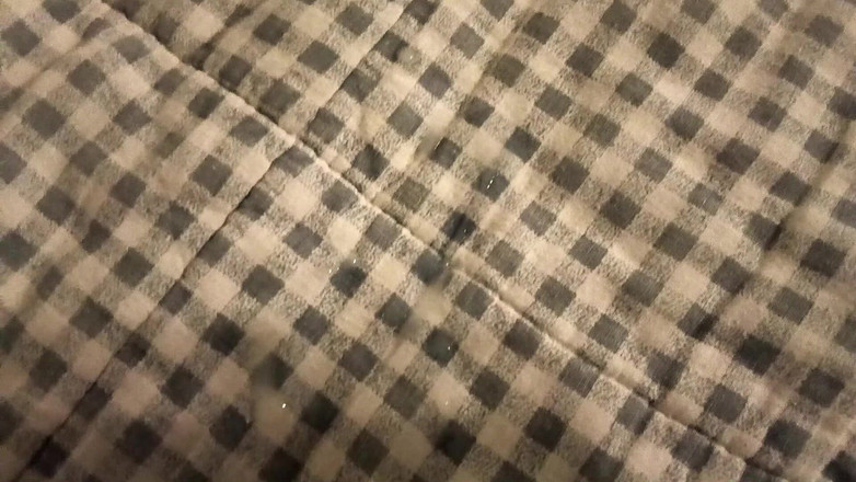 Mark Hannes: 누드 침대 엉덩이 자위와 손 사정