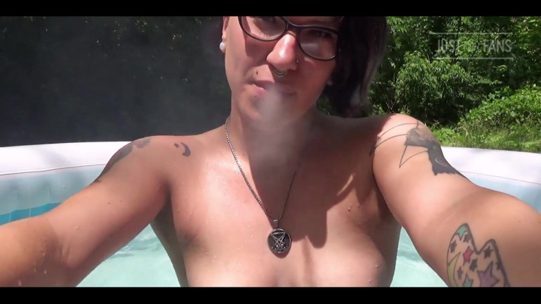 FondaDix: Shy, Quickie Smoke