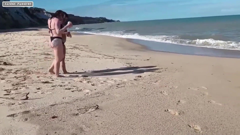 Eliane Furacao: Fomos Em Praia De Nudismo Quando Vimos O Negao Ficamos...