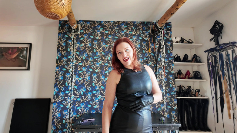 InannaJustice: Leather Glove Mengusik