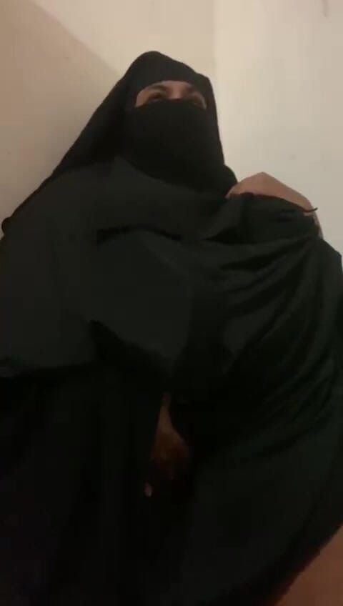 AlenaMaksara359: Chica árabe romántica