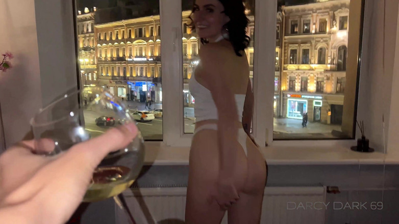 Darcy Dark: 和陌生人在酒店做爱