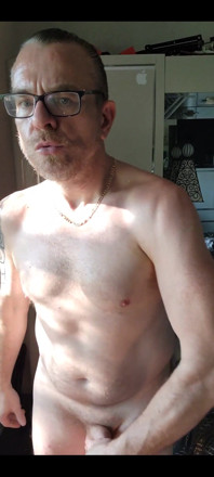 I Love My Low, Long-hanging Cock!!