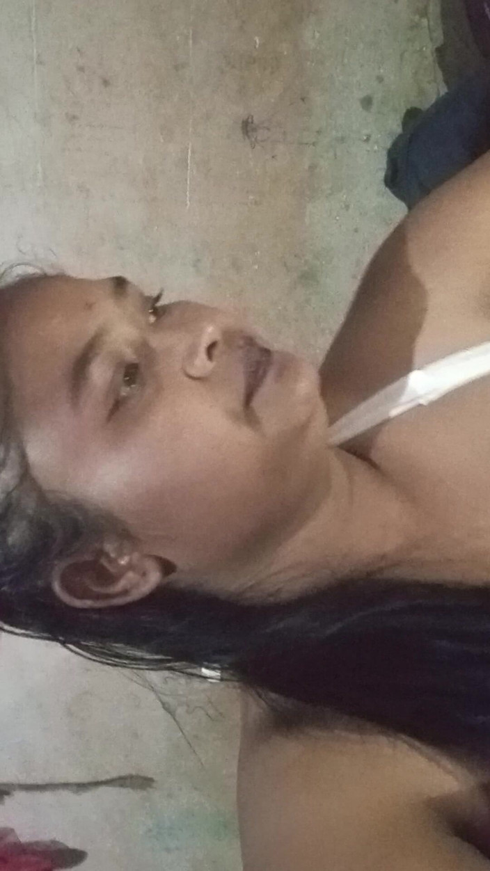 Mg3947731: Yenge mastürbasyon yapıyor