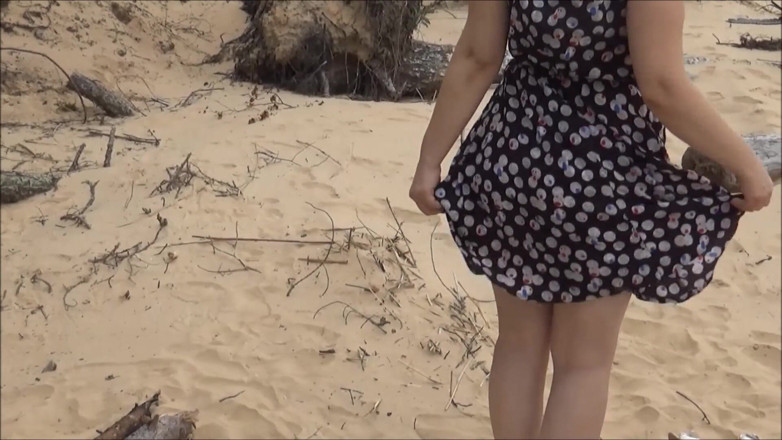 RedRoseRus: Rosa roja - gran culo en la playa