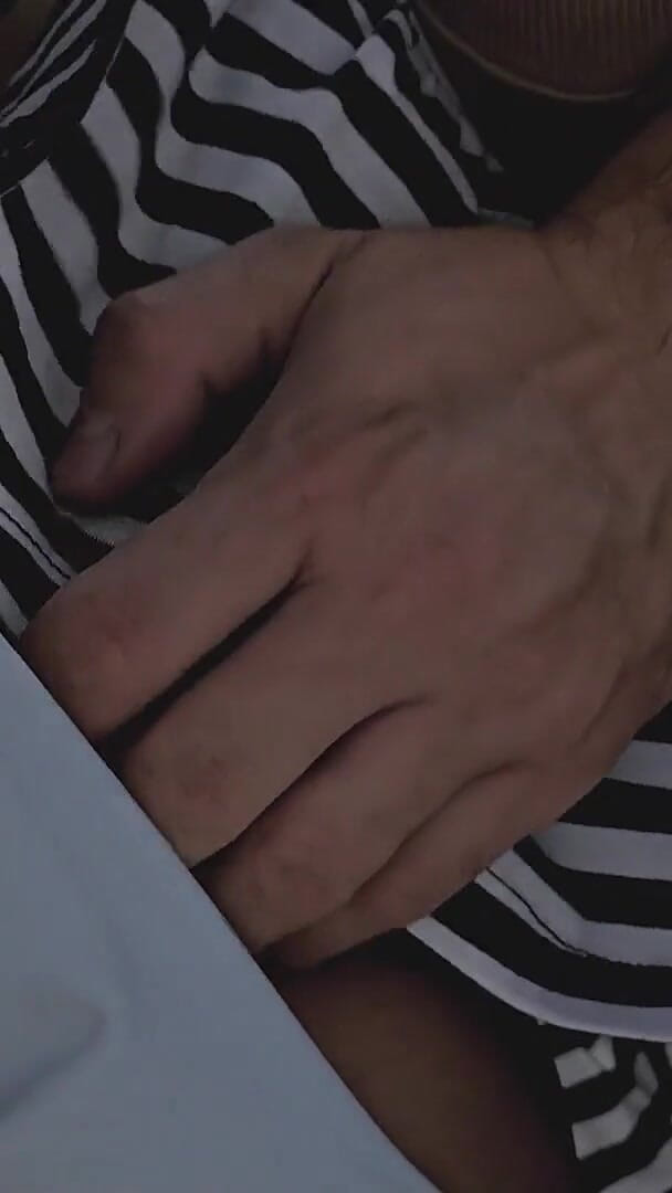 CoupleForFun2023: Elle a rencontré un inconnu excité dans le bus qui...