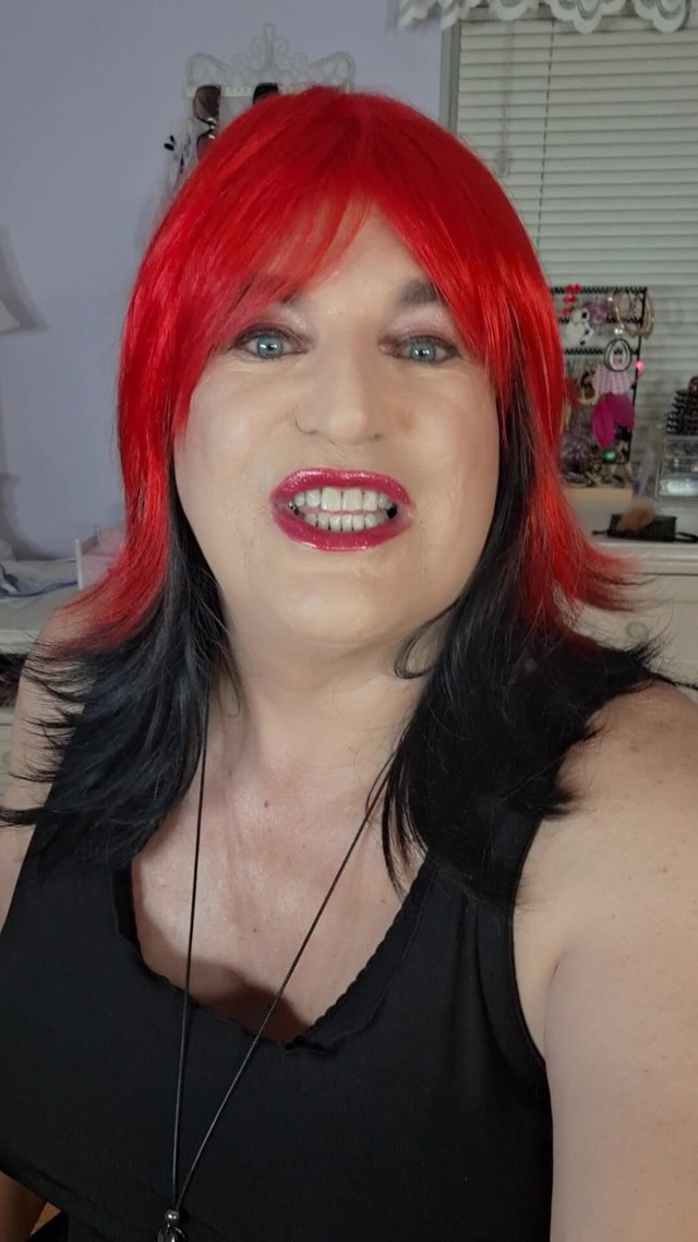 Vuoi venire a sudare e scaldarti insieme a me? (Victoria Lecherri) Wanna Cum Get Hot and Sweaty with Me? (Victoria Lecherri)